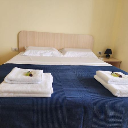 Matin Apartment Sea View Драч Екстериор снимка