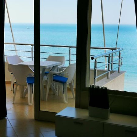 Matin Apartment Sea View Драч Екстериор снимка