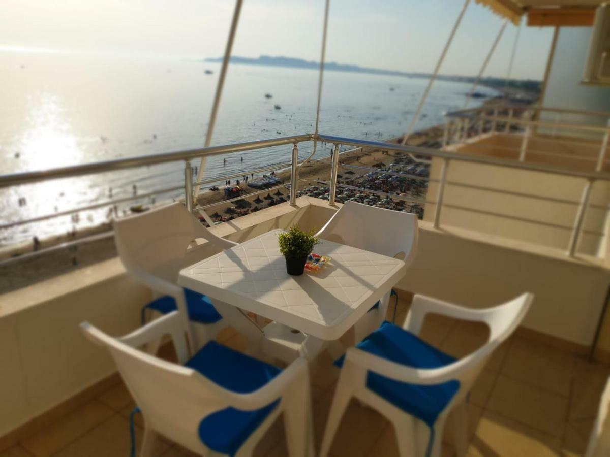 Matin Apartment Sea View Драч Екстериор снимка